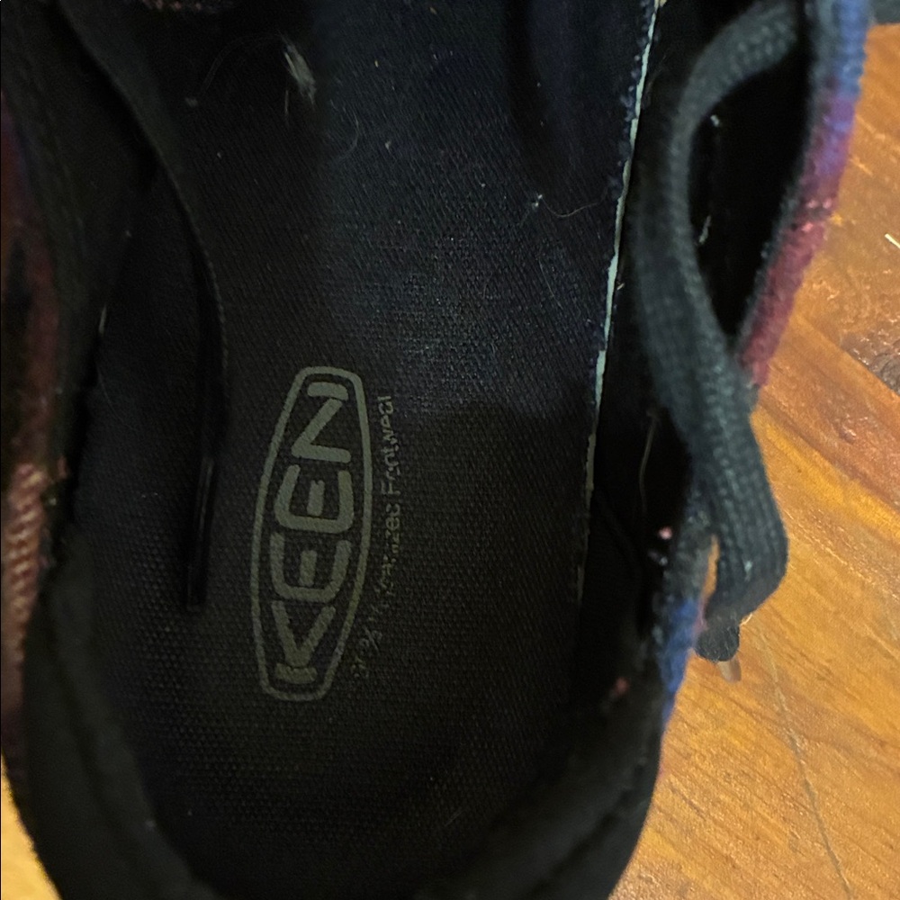 Keen Ladies Elsa III Sneakers - Wool Blue, Red, and Black Plaid - Picture 5 of 6